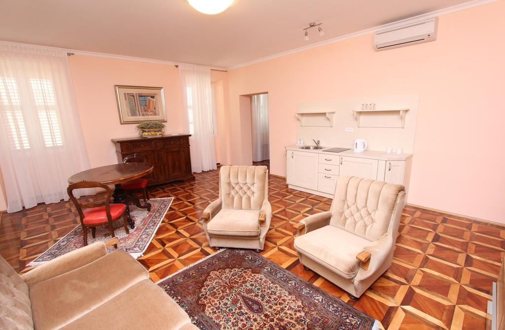 Apartments Casa Menis Rovinj Quarto foto